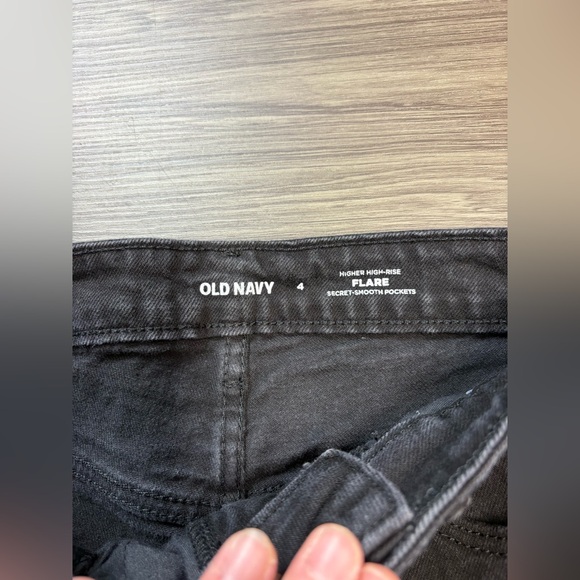 Old Navy Highest High Rise Flare Black Jeans Size 4 - Picture 7 of 11
